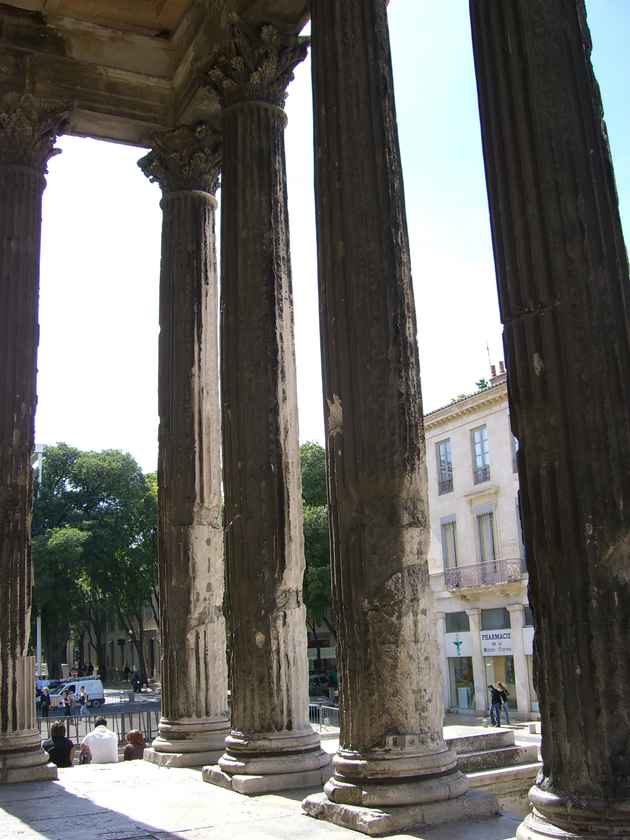 2006 Jun - Maison Carrée - Nîmes